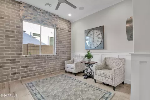 Entry Way - 3046 Evergreen St, Mesa, AZ 85213 photo 5 of 7