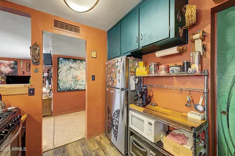 Kitchen - 1032 W 6th Pl, Mesa, AZ 85201 photo 3 of 4