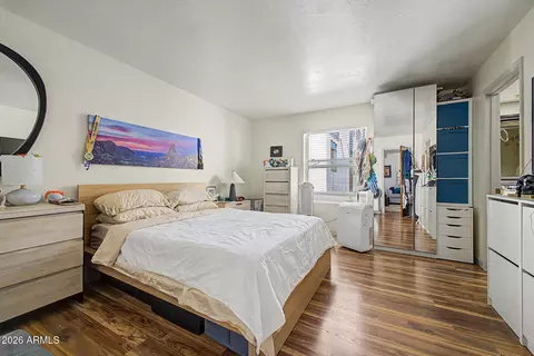 Bedroom - 319 E Coronado Rd #1, Phoenix, AZ 85004 photo 4 of 10