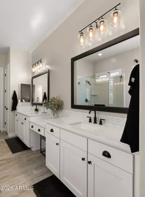 Bath - 851 E Deer Creek Rd, Phoenix, AZ 85048 photo 3 of 6