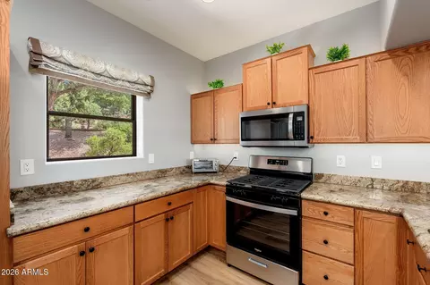 Kitchen - 807 N Grapevine Cir, Payson, AZ 85541 photo 2 of 3