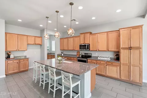 Kitchen - 2850 E Spring Wheat Ct, Gilbert, AZ 85296 photo 1 of 2