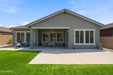 Exterior - 2850 E Spring Wheat Ct, Gilbert, AZ 85296 photo 4 of 15