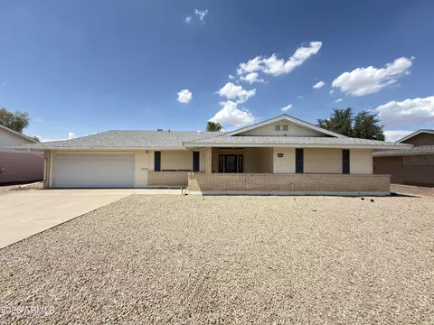 10350 W Caron Dr, Sun City, AZ 85351
