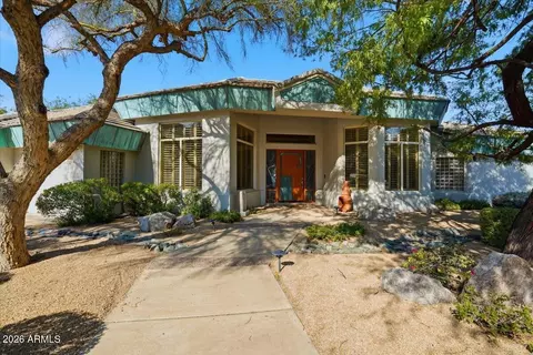 Exterior - 9619 N 23rd St, Phoenix, AZ 85028 photo 8 of 13