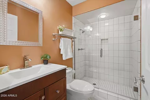 Bath - 9619 N 23rd St, Phoenix, AZ 85028 photo 4 of 6