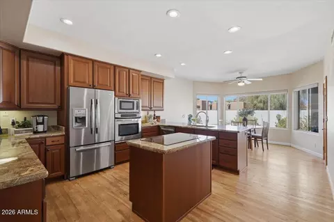 Kitchen - 9619 N 23rd St, Phoenix, AZ 85028 photo 3 of 6