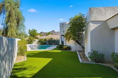 Exterior - 9619 N 23rd St, Phoenix, AZ 85028 photo 13 of 13