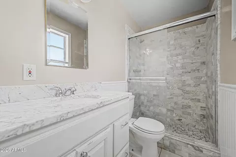 Bath - 1114 E Ruth Ave, Phoenix, AZ 85020 photo 1 of 2