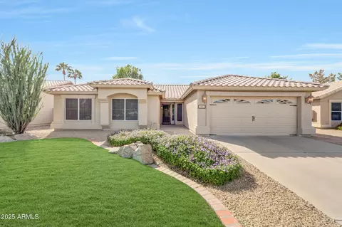6401 W Irma Ln, Glendale, AZ 85308