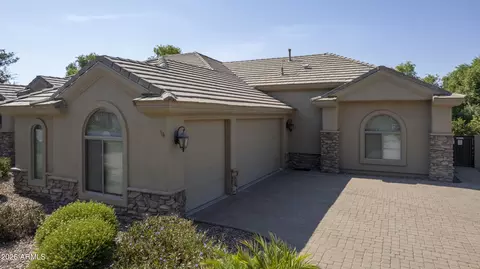 Exterior - 2091 E Coconino Ct, Gilbert, AZ 85298 photo 8 of 9