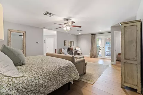 Bedroom - 4025 E Osborn Rd, Phoenix, AZ 85018 photo 2 of 6