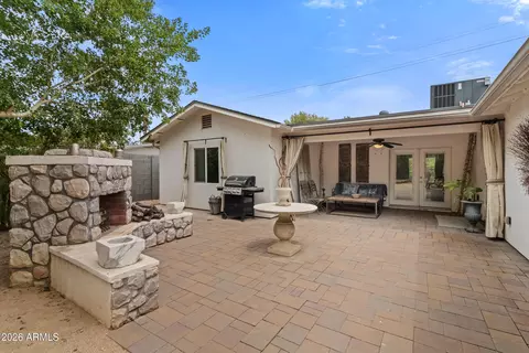 Exterior - 4025 E Osborn Rd, Phoenix, AZ 85018 photo 3 of 7