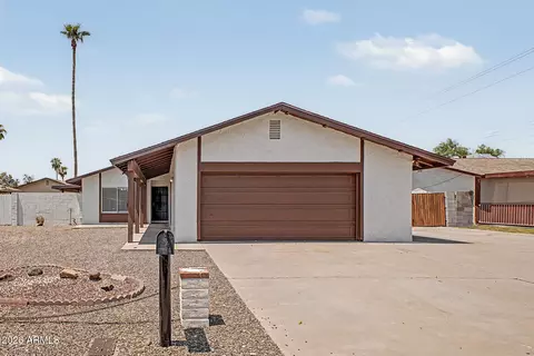 Exterior - 8934 N 55th Dr, Glendale, AZ 85302 photo 1 of 6