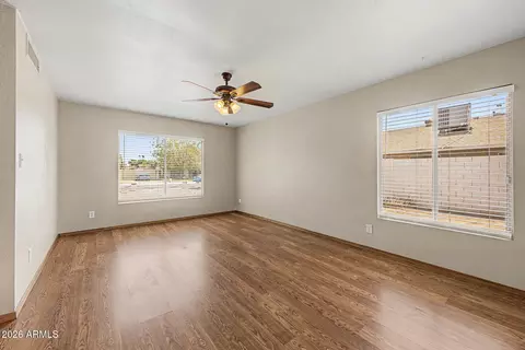 Living - 8934 N 55th Dr, Glendale, AZ 85302 photo 1 of 6