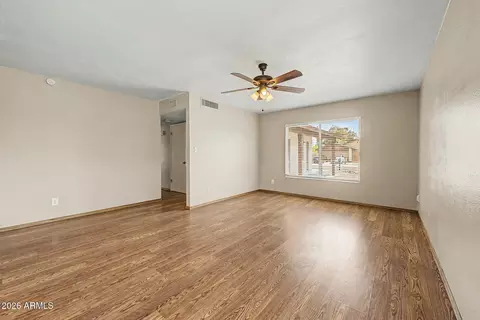Living - 8934 N 55th Dr, Glendale, AZ 85302 photo 2 of 6