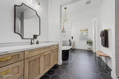 Bath - 2910 E Athena Ave, Gilbert, AZ 85297 photo 1 of 8