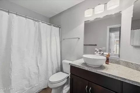 Bath - 15411 S 45th St, Phoenix, AZ 85044 photo 2 of 3