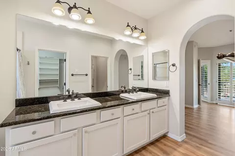 Bath - 3935 E Rough Rider Rd #1034, Phoenix, AZ 85050 photo 2 of 3