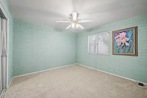 Bedroom - 1202 E Becker Ln, Phoenix, AZ 85020 photo 3 of 4