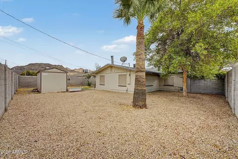 Exterior - 1202 E Becker Ln, Phoenix, AZ 85020 photo 3 of 4