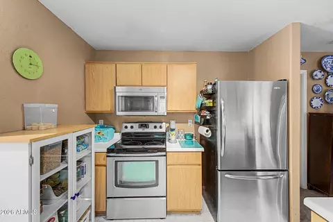 Kitchen - 2029 W 18th Ave, Apache Junction, AZ 85120 photo 1 of 2
