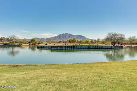 View/Area - 3306 E Meadowview Dr, Gilbert, AZ 85298 photo 2 of 21