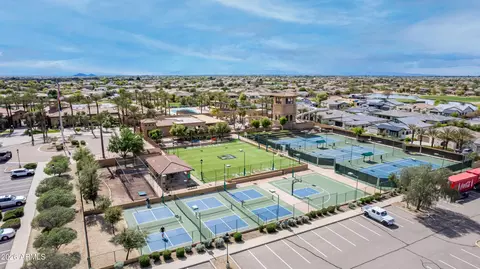View/Area - 3306 E Meadowview Dr, Gilbert, AZ 85298 photo 15 of 21