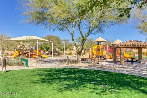 View/Area - 3306 E Meadowview Dr, Gilbert, AZ 85298 photo 8 of 21