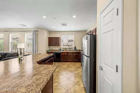 Kitchen - 3306 E Meadowview Dr, Gilbert, AZ 85298 photo 4 of 4