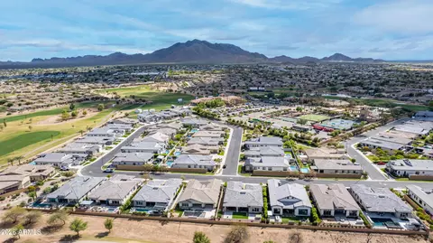 View/Area - 3306 E Meadowview Dr, Gilbert, AZ 85298 photo 18 of 21