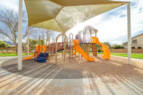 View/Area - 3306 E Meadowview Dr, Gilbert, AZ 85298 photo 12 of 21