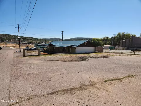 Exterior - 704 S Meadow St, Payson, AZ 85541 photo 2 of 17