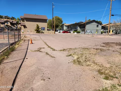 Exterior - 704 S Meadow St, Payson, AZ 85541 photo 14 of 17