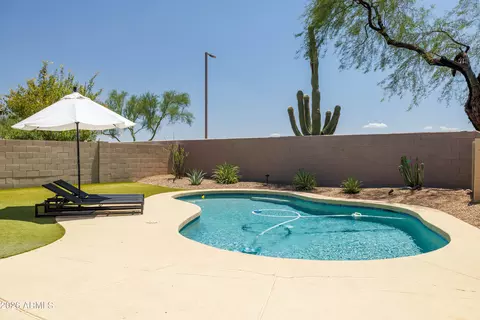 Exterior - 4323 E Lone Cactus Dr, Phoenix, AZ 85050 photo 6 of 6