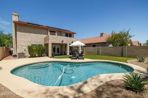 Exterior - 4323 E Lone Cactus Dr, Phoenix, AZ 85050 photo 4 of 6