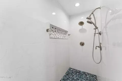 Bath - 3281 E Joseph Way, Gilbert, AZ 85295 photo 3 of 4