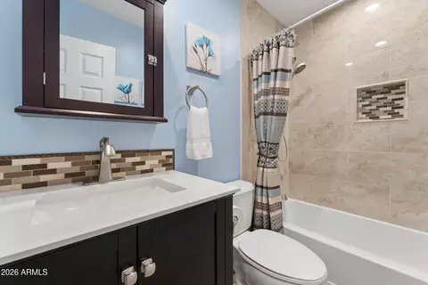 Bath - 3281 E Joseph Way, Gilbert, AZ 85295 photo 4 of 4