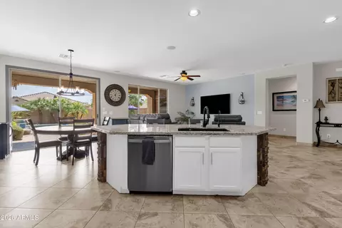 Kitchen - 11113 E Quarry Ave, Mesa, AZ 85212 photo 3 of 5