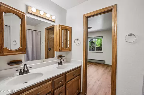 Bath - 193 E Saddle Mountain Rd, Payson, AZ 85541 photo 1 of 4