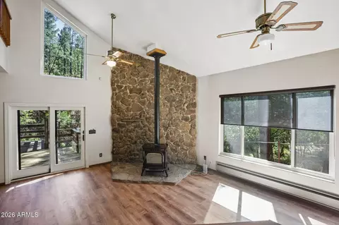 Living - 193 E Saddle Mountain Rd, Payson, AZ 85541 photo 1 of 3