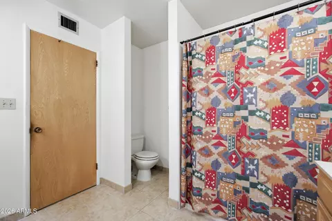 Bath - 337 E Geneva Dr, Tempe, AZ 85282 photo 2 of 7