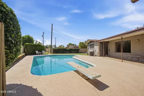 Exterior - 337 E Geneva Dr, Tempe, AZ 85282 photo 10 of 16