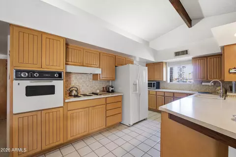 Kitchen - 337 E Geneva Dr, Tempe, AZ 85282 photo 2 of 4