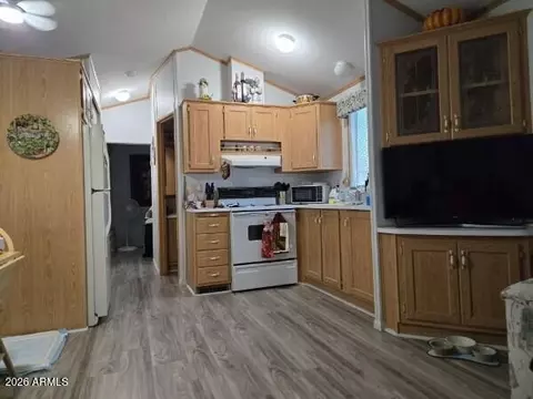 999 W Broadway E-11 Ave #E-11, Apache Junction, AZ 85120 photo 6