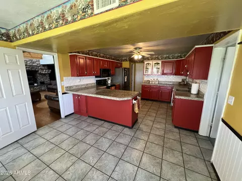 Kitchen - 7525 E Sherwood Dr, Snowflake, AZ 85937 photo 3 of 3