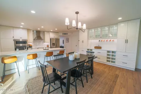 Dining - 1224 E Alameda Dr, Tempe, AZ 85282 photo 1 of 2