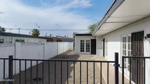 2134 W Heatherbrae Dr, Phoenix, AZ 85015 photo 3