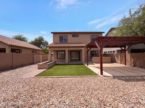 Exterior - 5641 S 10th Dr, Phoenix, AZ 85041 photo 2 of 7