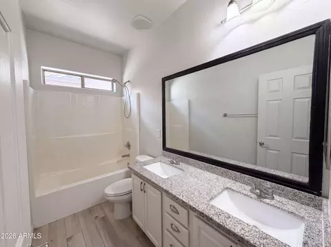 Bath - 5641 S 10th Dr, Phoenix, AZ 85041 photo 2 of 5